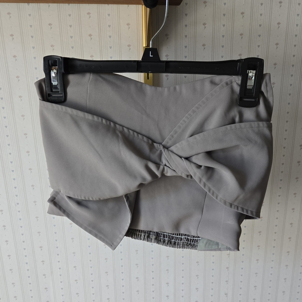 Cider Gray Crop Top with Bow Detail